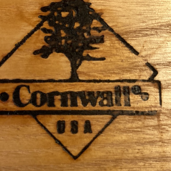 Cornwall’s Wooden Charcuterie Board with Dip Bowl - Picture 10 of 15